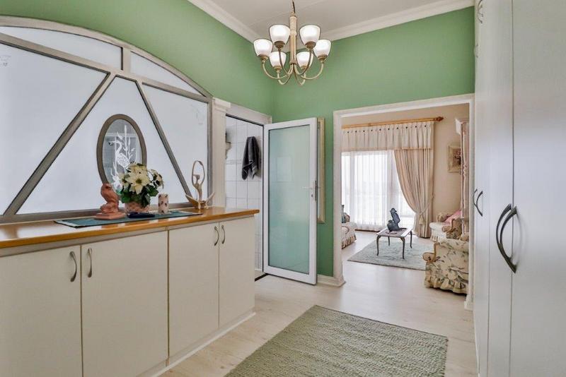4 Bedroom Property for Sale in Stilbaai Wes Western Cape